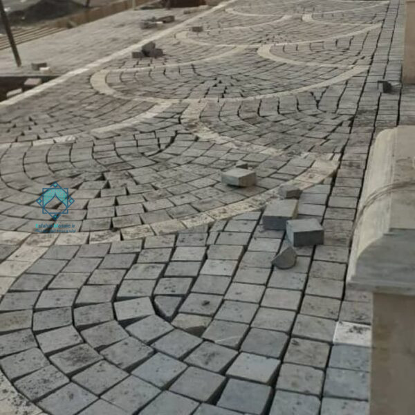 سنگ کوبیک پیاده روی