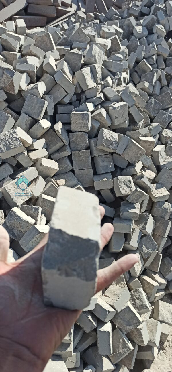 خرید سنگ کوبیک اندازه های متفاوت از اصفهان