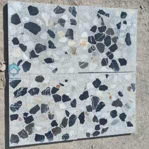 نمای چهارتایی از موزاییک افشار نمره درشت در کنار یکدیگر روی زمین